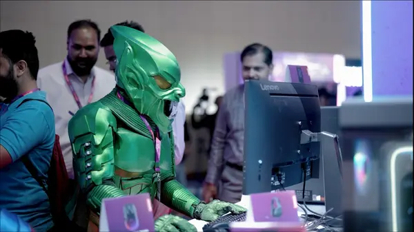 Lenovo Tech World